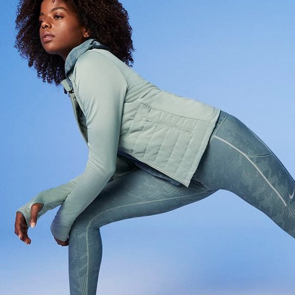 NIKE THERMA-FIT ADV HOODIE & LEGGING Set - Picture 15 of 16